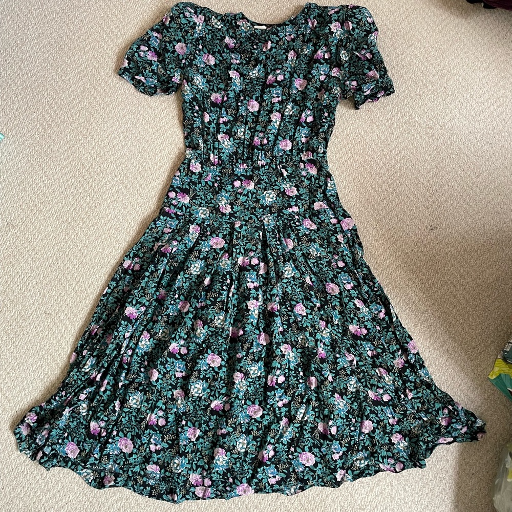 Vintage Michelle Stuart petit dress